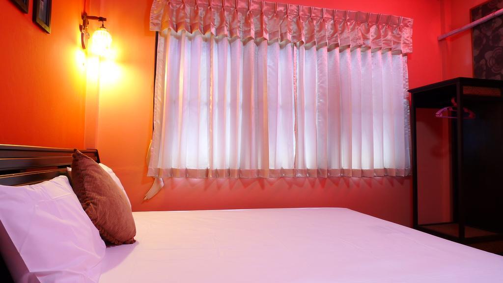 Baan Kaewta Hotel Чиангмай Екстериор снимка