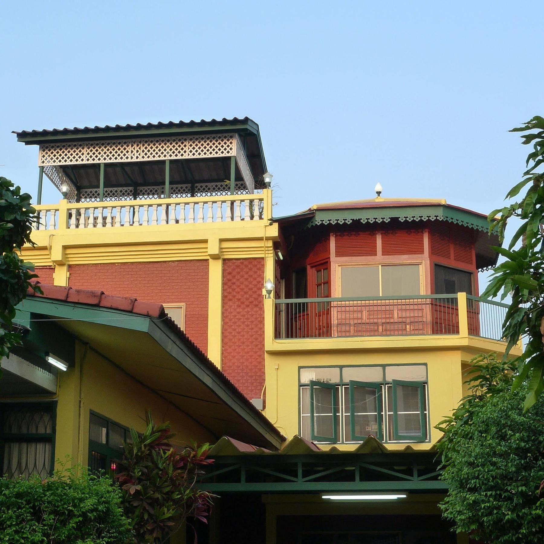 Baan Kaewta Hotel Чиангмай Екстериор снимка