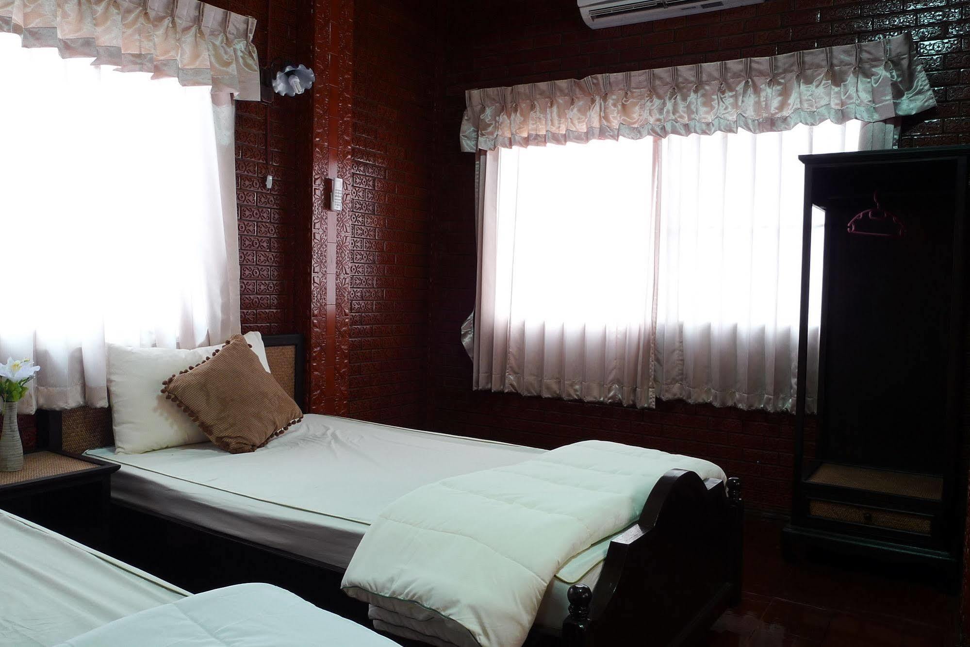 Baan Kaewta Hotel Чиангмай Екстериор снимка